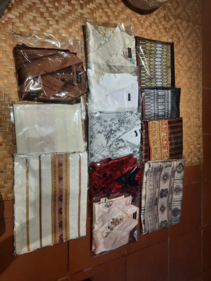 Lao Vintage Skirt Set